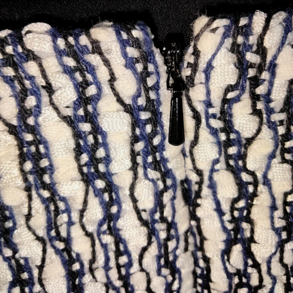 Tory Burch (Size 2) Black & Ivory White Textured Knit Pocket Mini Skirt